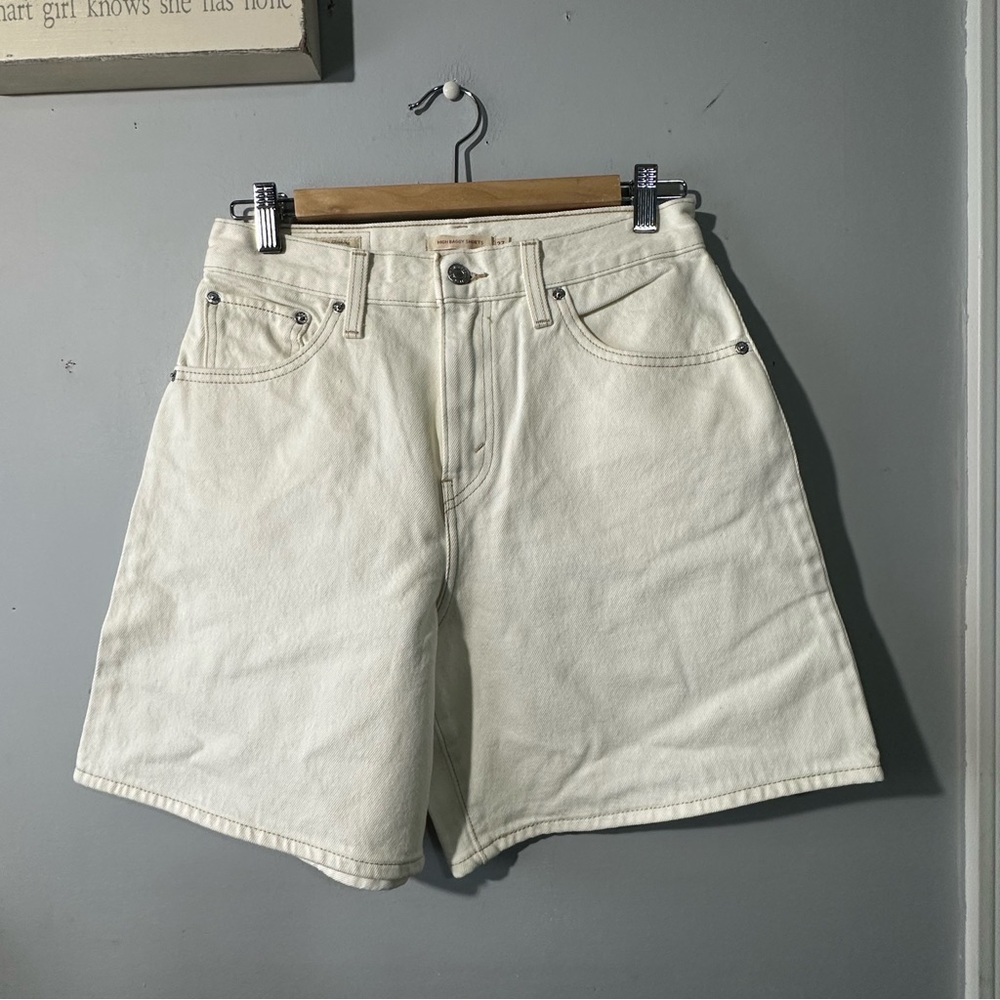 🆕 LEVI’s High Baggy Denim/Jean Shorts NWT - Picture 3 of 10